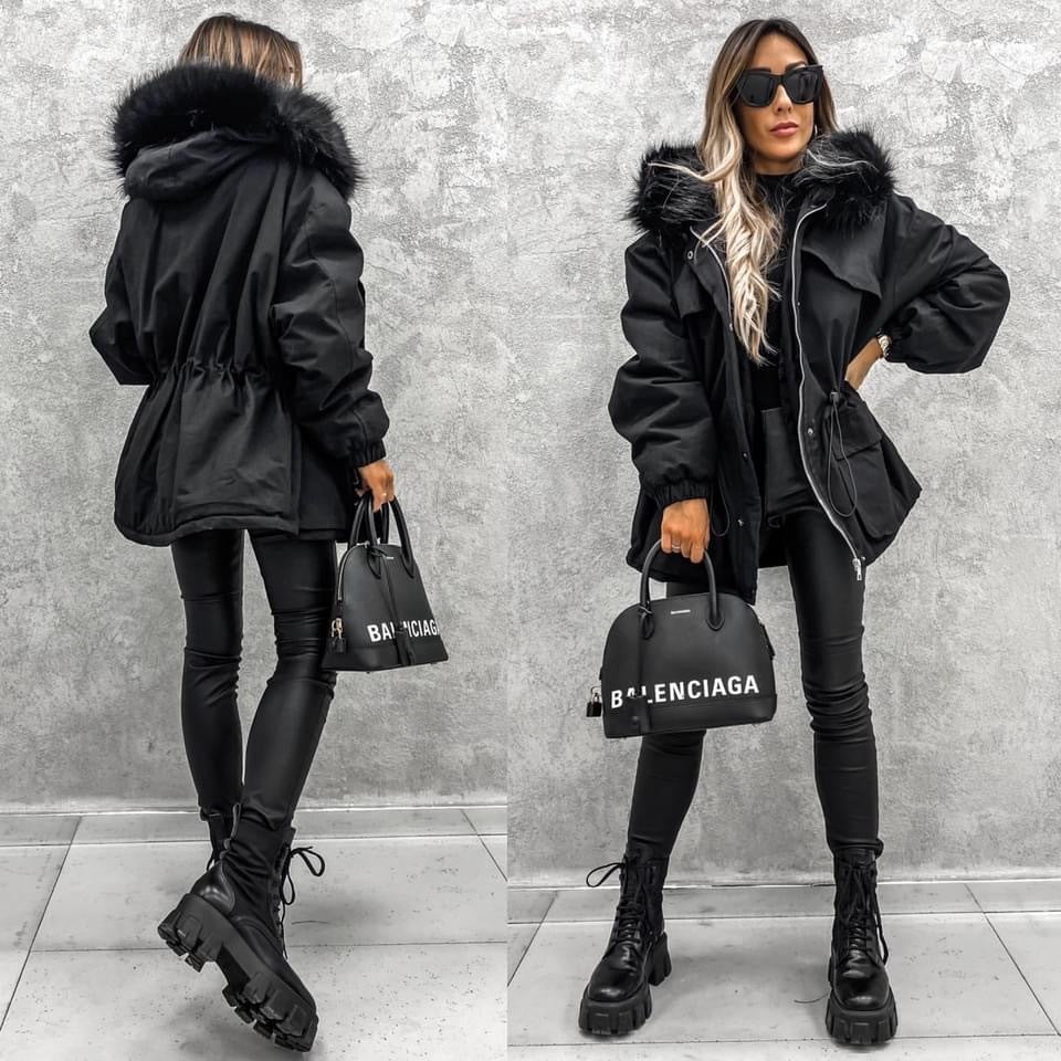 Faux Fur Collar Parka – Structured Winter Coat