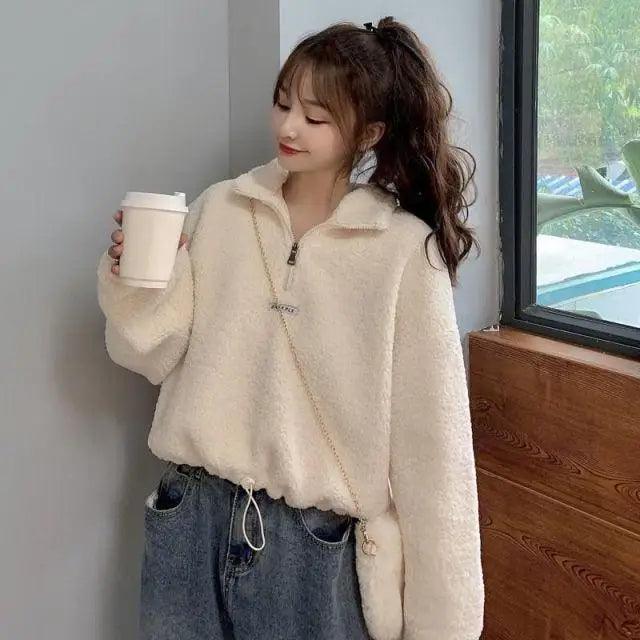 Short Fleece Pullover – Soft Neutral Sweatshirt